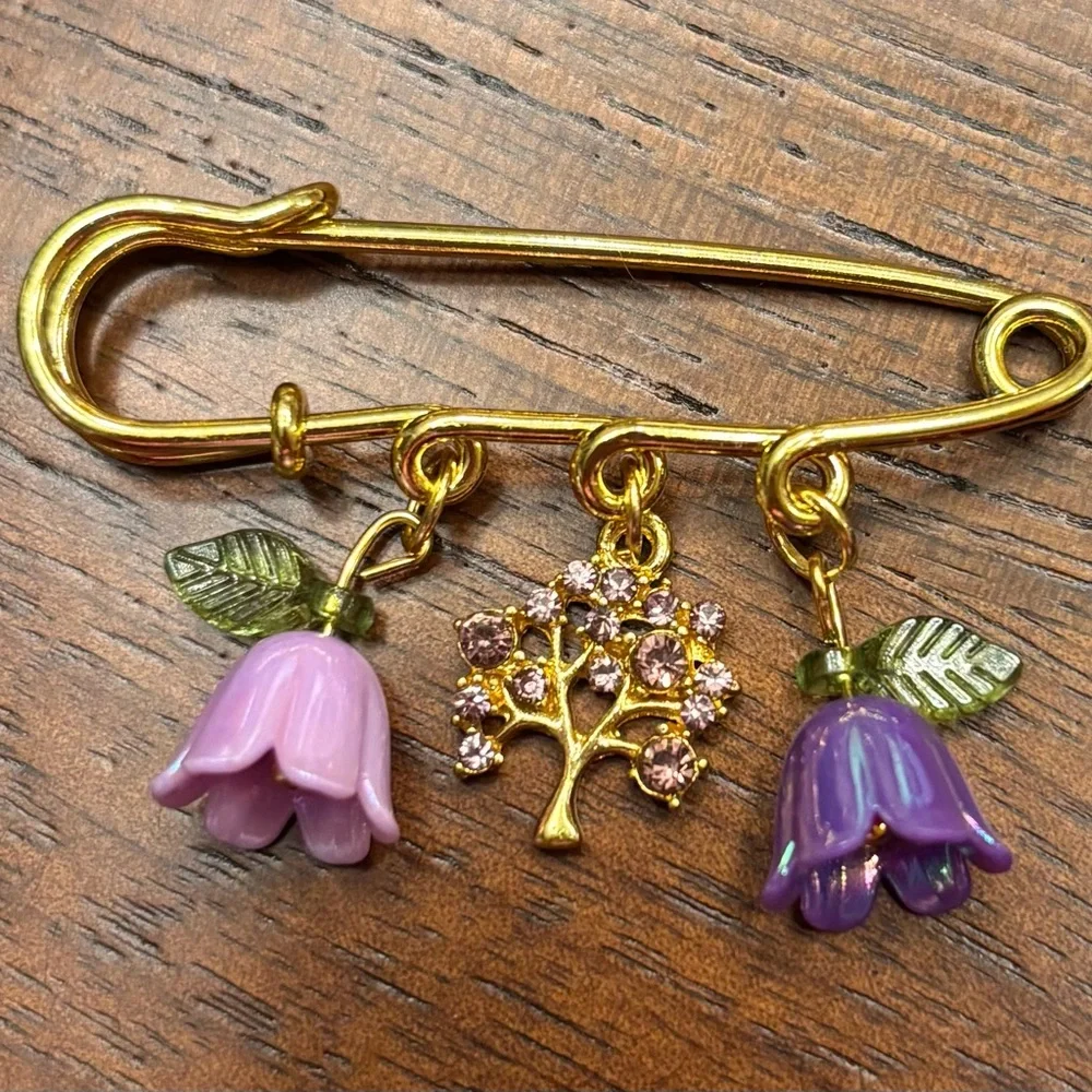 Handmade elegant necklace